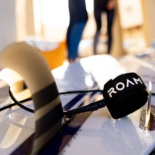 ROAM Surfboard ECO Leash Recycelt 9.0 Knie